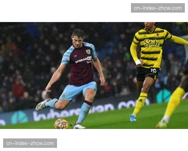 伯恩利净胜球负28个倒数第二 孔帕尼带队经验不足暴露 伯恩利净胜球负28个倒数第二 孔帕尼带队经验不足暴露